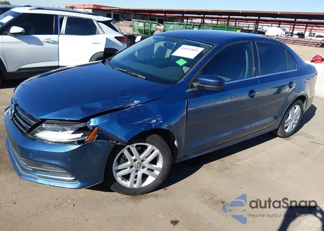 2017 Volkswagen Jetta 1.4T S z USA, uszkodzony, nr VIN 3VW2B7AJ7HM250022